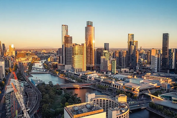 Melbourne yarra rivern and city view