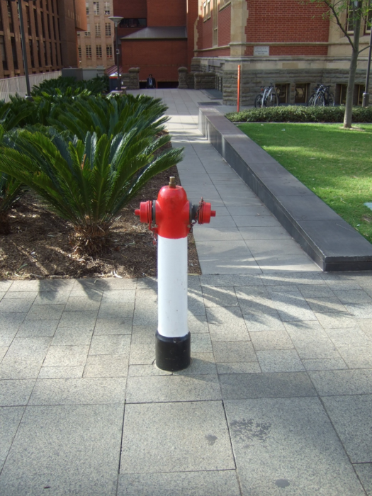 Small hydrant