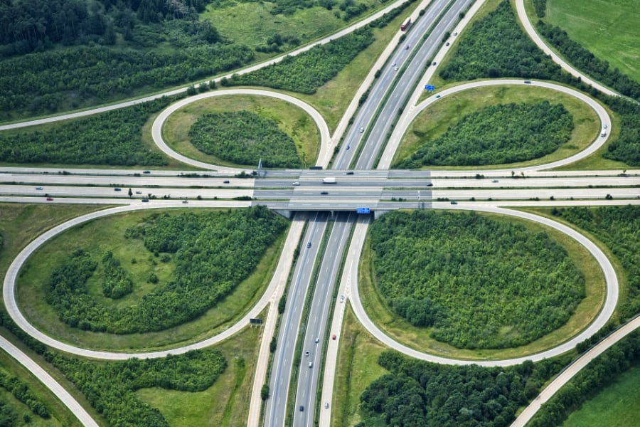 Luftbild einer Autobahn