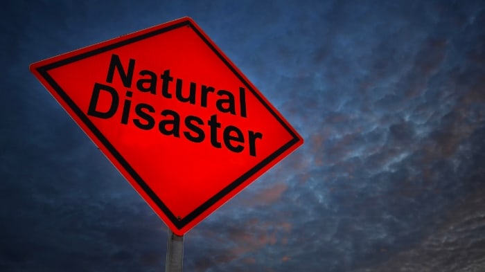 Señalización de desastre natural