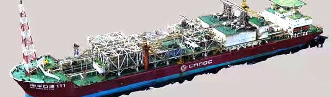 洋上石油採掘・輸送プラットフォーム