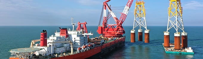 Construção de plataformas de turbinas eólicas offshore