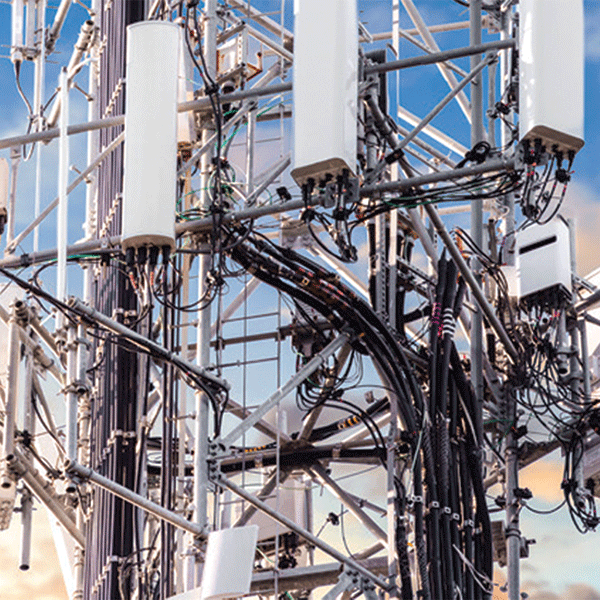 Wieża telekomunikacyjna w OpenTower